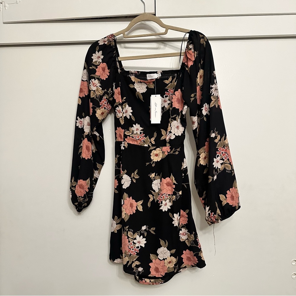 All in favor Floral mini Dress brown pink long sleeve open back SZ Small